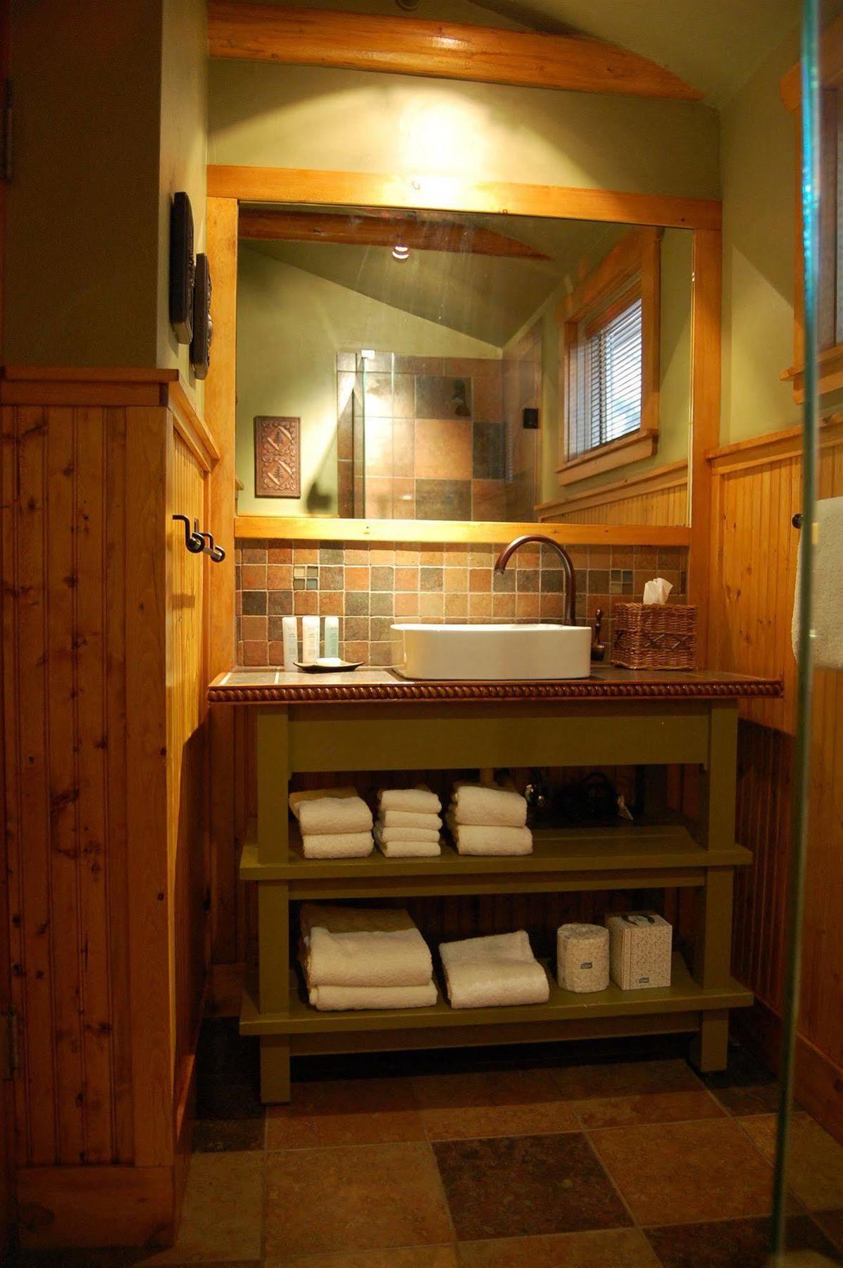 Highland Haven Creekside Inn إيفيرغرين المظهر الخارجي الصورة